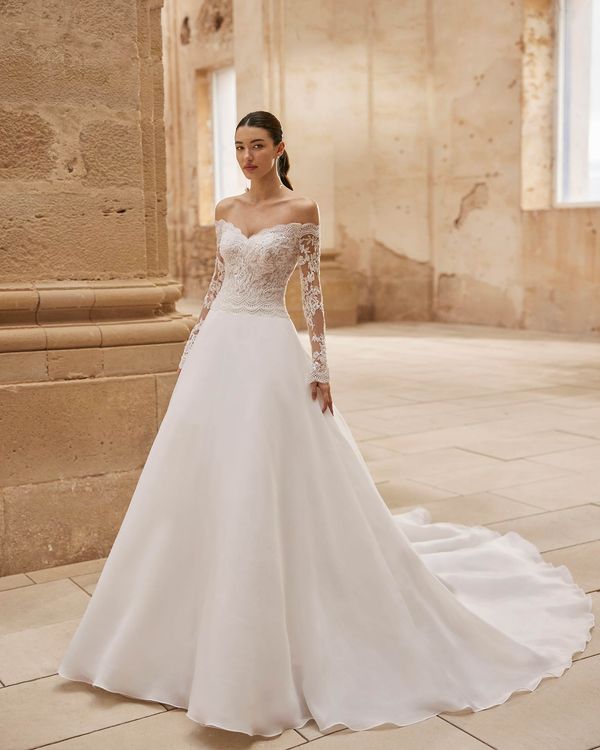 Das Brautkleid Midas vom Hersteller Aire Barcelona, im Brautmodengeschäft Die Braut in Mannheim